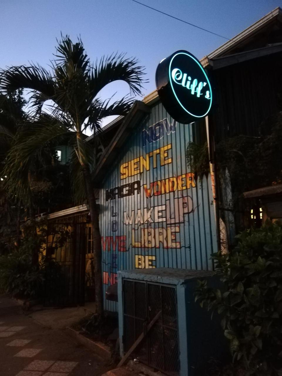 Cliff'S Hostel Ла-Грута Экстерьер фото